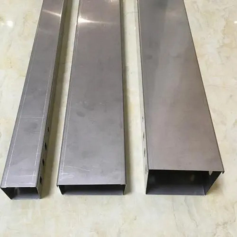Silver SS 304 Cable Tray Ladder Type Polishing Surface Treatment